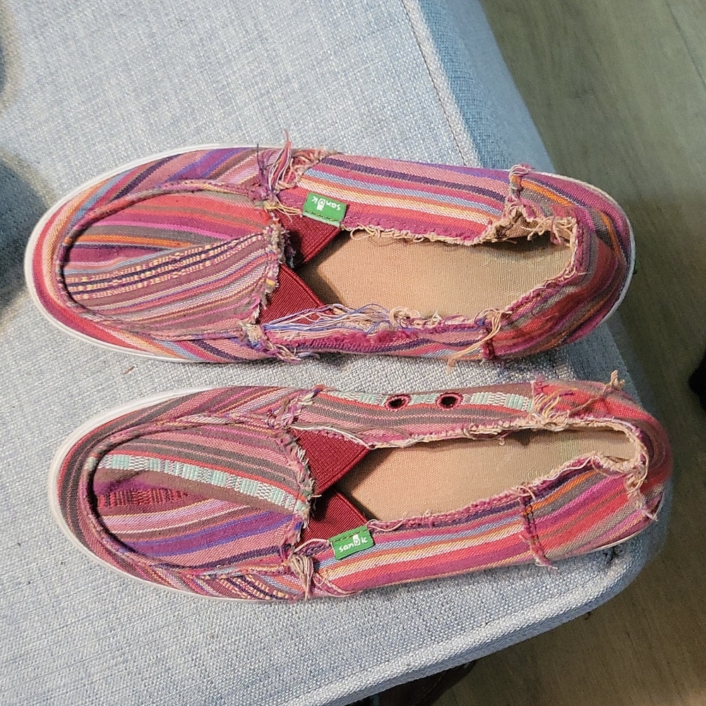Sanuk Shoes SZ 7